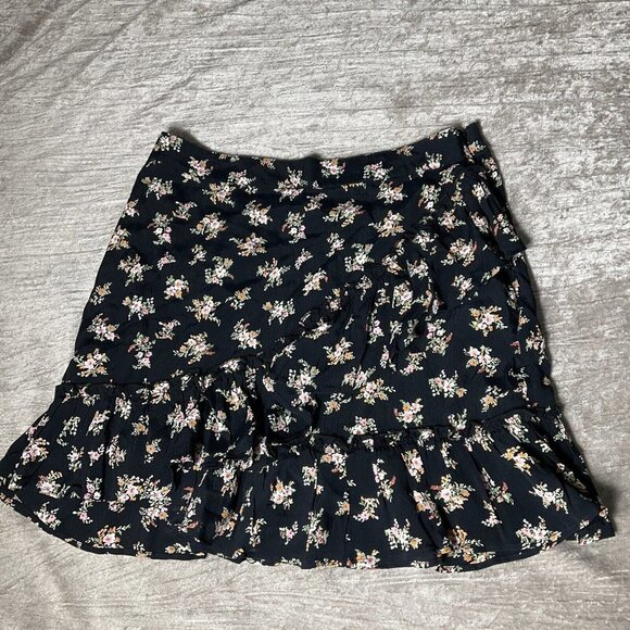 TOPSHOP Black Floral Ruffled Viscose A-Line Women's Skirt Size 10 EUC Preppy - Picture 1 of 12